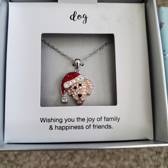 Cute Christmas pup necklace - Picture 1 of 1